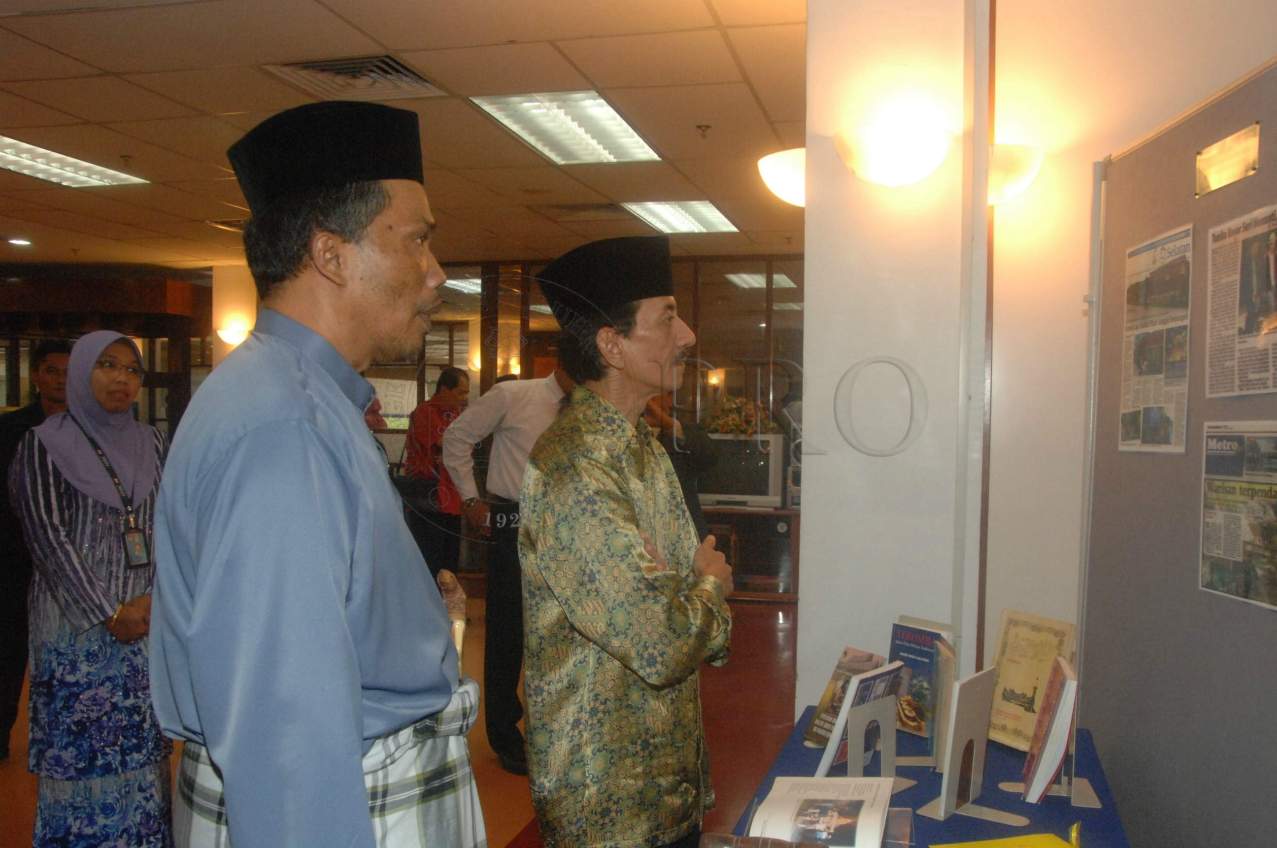 PRO 14 33 WACANA FBA 0102